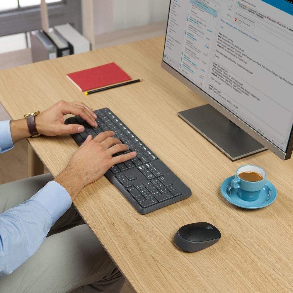 Kit Teclado e Mouse sem fio Logitech MK235 com Conexão USB, Pilhas Inclusas e Layout ABNT2 - 920-007903 - Imagem 5